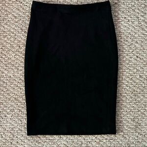 Tahari Size XS Black Suede Pencil Skirt